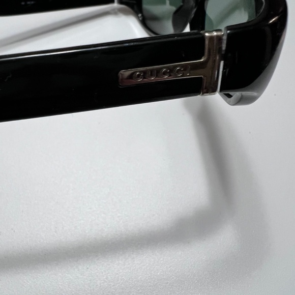 Gucci Vintage Black GG2504/S Rimmed Oval Sunglasses main image 6